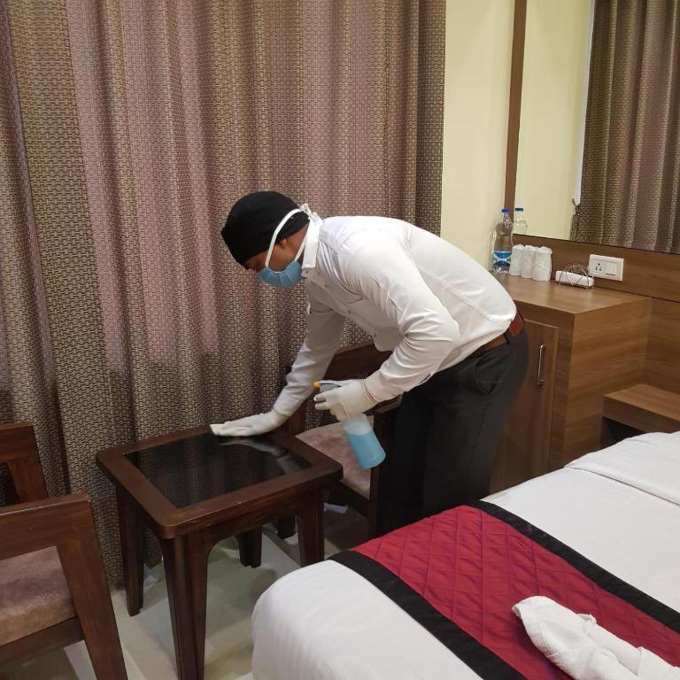Swaran Hotel Amritsar Extérieur photo